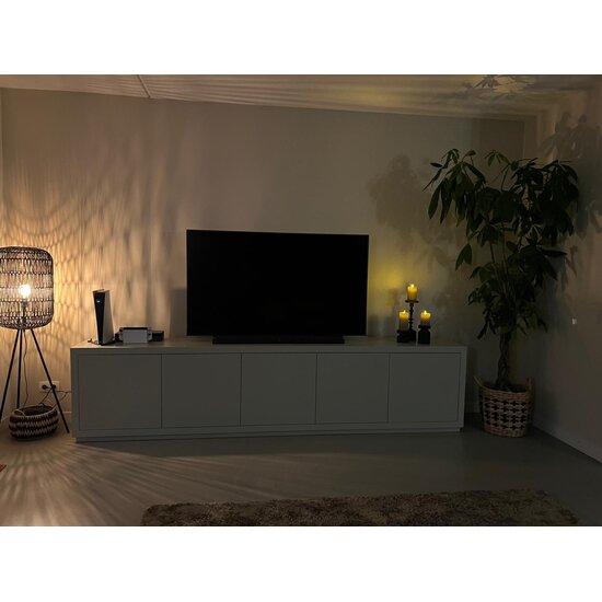 123kast  Tv dressoir Jersey - 300x40x70H cm - strak design - 5 greeploze push to open deuren - 4cm frame dikte