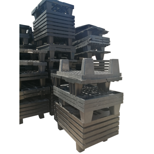 Palete Plástica Exposição 600x400 - 4 tacos, perfurada /Ref. Mistas - Usada