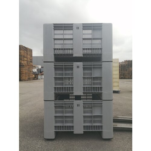 Contentor-palete em plástico perfurado, 4 pés, 1200x1000x580mm - 400L - Usado