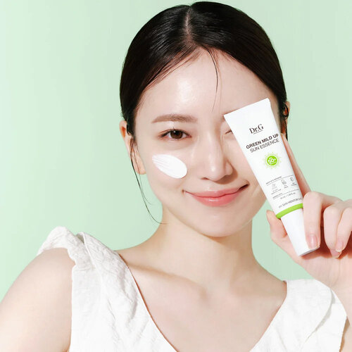 Doctor.G Green Mild Up Sun Essence SPF50+ PA++++ Doctor.G Green Mild Up Sun Essence SPF50+ PA++++