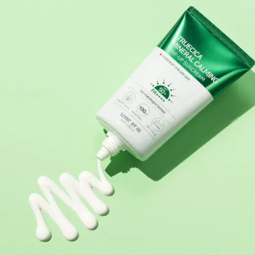 Some By Mi Truecica Mineral Calming Tone-Up Suncream Some By Mi Truecica Mineral Calming Tone-Up Suncream