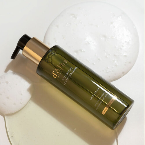 d'Alba Mild Skin Balancing Vegan Cleanser