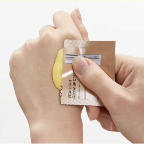 VT Cosmetics Reedle Shot Vita-Light All In One 3Step Mask VT Cosmetics Reedle Shot Vita-Light All In One 3Step Mask