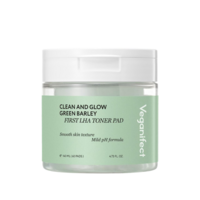 Clean and Glow Green Barley First LHA Toner Pad