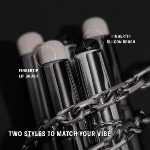 Braye Fingertip Lip Brush