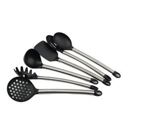 Merkloos Essential Kitchenware Set | 7-piece | Black | Slotted Spoon, Spoons, Spatula - Plastic | Stainless Steel, 650g Merkloos Essential Kitchenware Set | 7-piece | Black | Slotted Spoon, Spoons, Spatula - Plastic | Stainless Steel, 650g