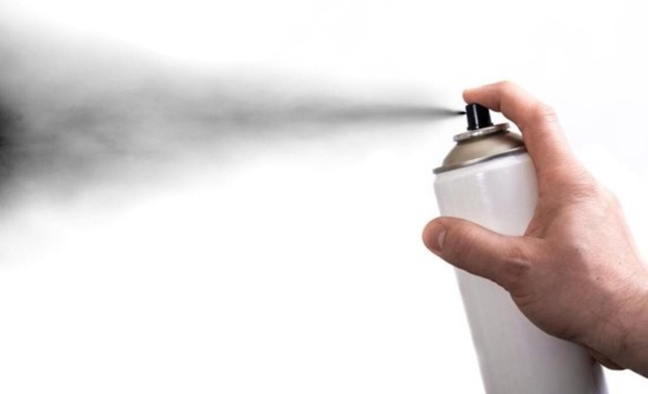 Motip Motip verf spuitverf Mat zwart sneldrogend 500 mL voor metaal , hout, aluminium en steen - 25 % EXTRA Motip Motip verf spuitverf Mat zwart sneldrogend 500 mL voor metaal , hout, aluminium en steen - 25 % EXTRA