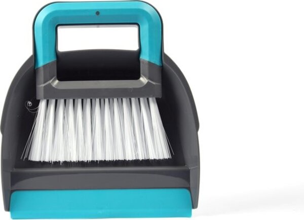 Merkloos stoffer en blik 19 x 21,5 cm blauw - 2-in-1 tegel- en voegenborstel 30 cm grijs/blauw Merkloos stoffer en blik 19 x 21,5 cm blauw - 2-in-1 tegel- en voegenborstel 30 cm grijs/blauw