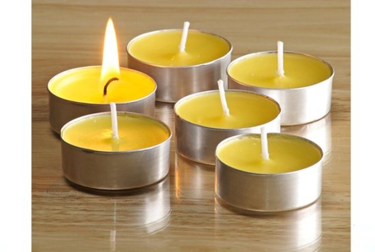 Delaram Fragrance tealights - Tealights with 3 Burning hours - Tealights - Fragrance tealights -tealights - 16 pieces Tealights with Fragrance - Lemon scented tealights Delaram Fragrance tealights - Tealights with 3 Burning hours - Tealights - Fragrance tealights -tealights - 16 pieces Tealights with Fragrance - Lemon scented tealights