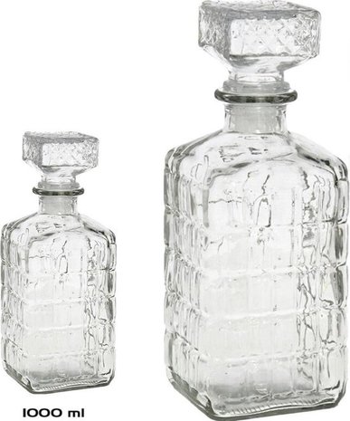 Delaram 2 Pieces glass whiskey/water decanter 1000ml - crystal - 2x Kristallglas look whiskey bottle - Whiskey decanter/whiskey bottle with structure in glass Delaram 2 Pieces glass whiskey/water decanter 1000ml - crystal - 2x Kristallglas look whiskey bottle - Whiskey decanter/whiskey bottle with structure in glass