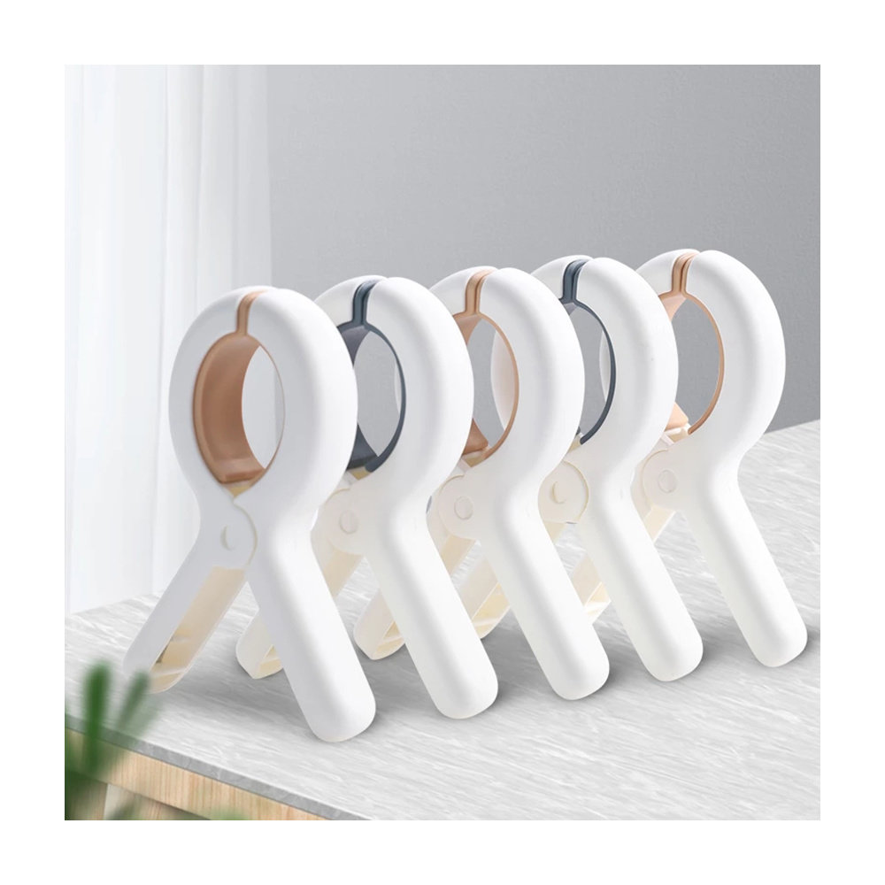 Discountershop Clamps 6 pieces - Clothespins - 6 pieces - White and blue 100% plastic and therefore stainless | Leave no prints Discountershop Clamps 6 pieces - Clothespins - 6 pieces - White and blue 100% plastic and therefore stainless | Leave no prints