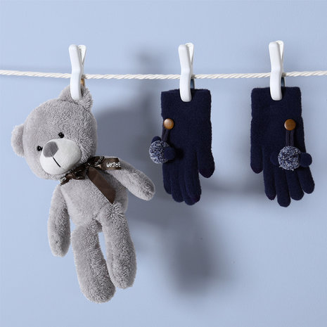 Discountershop Clamps 6 pieces - Clothespins - 6 pieces - White and blue 100% plastic and therefore stainless | Leave no prints Discountershop Clamps 6 pieces - Clothespins - 6 pieces - White and blue 100% plastic and therefore stainless | Leave no prints