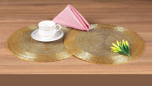 Discountershop Placemats - Rond - 30 cm - 4 stuks - Onderlegger - Hitte bestendig - GOUD - Luxe uitstraling beaded Placemat Discountershop Placemats - Rond - 30 cm - 4 stuks - Onderlegger - Hitte bestendig - GOUD - Luxe uitstraling beaded Placemat