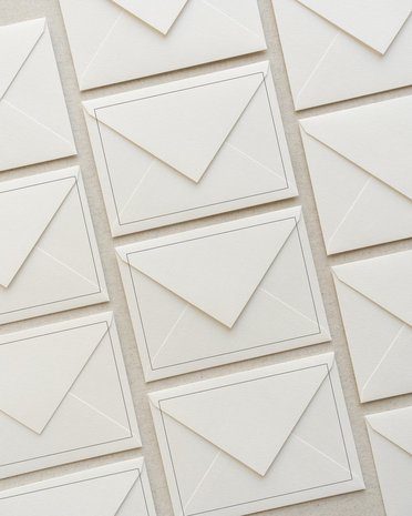Discountershop 156x luxury greeting card envelopes C6 120x185mm - 12x18.5 cm - 120 grams white cream - envelope with borderline