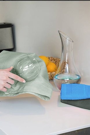 Discountershop Set van 4 Professionele Polierdoek streeploos| Glazendoek | glaswerk | Poleerdoek | 42 x 68 cm Discountershop Set van 4 Professionele Polierdoek streeploos| Glazendoek | glaswerk | Poleerdoek | 42 x 68 cm