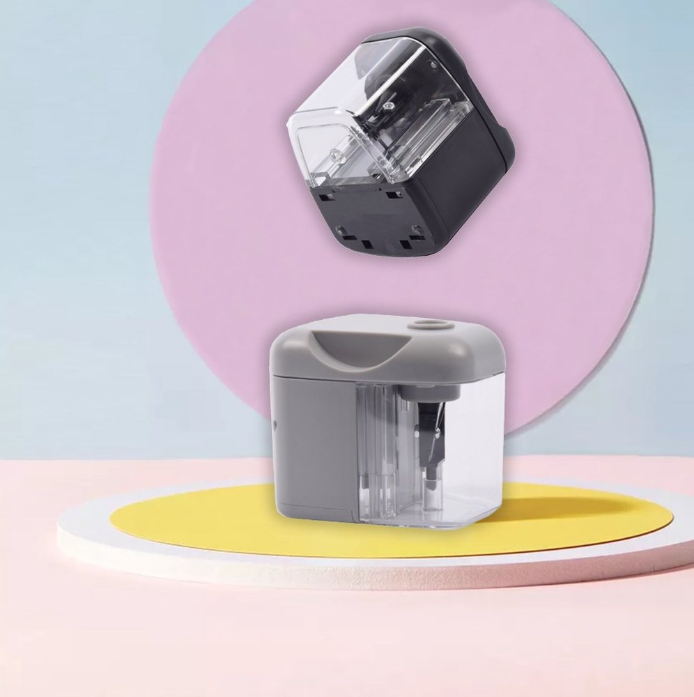 Discountershop Electric Pencil Sharpener / Pencil Sharpener Black 4x AA