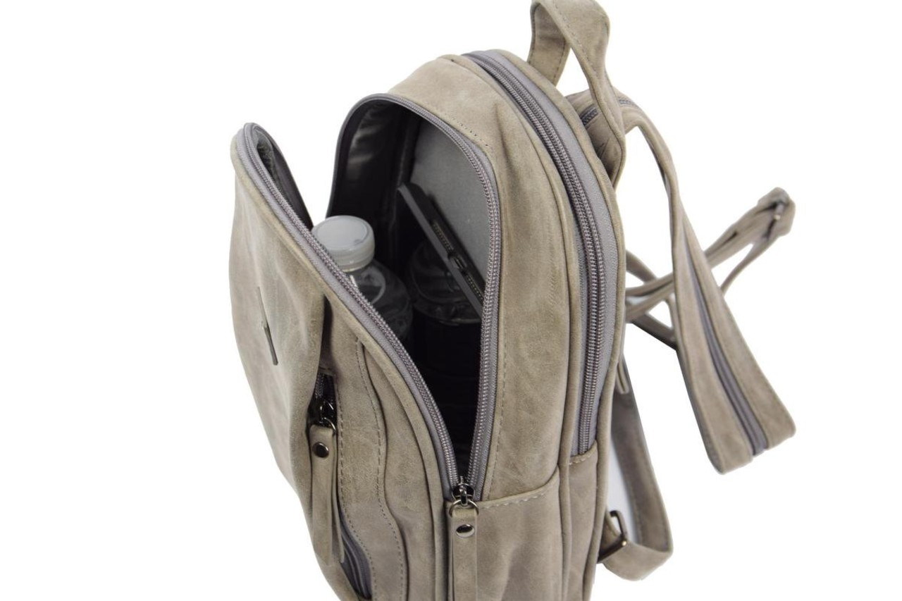 Bicky Bernard  Bicky Bernard Rugzak 7 Litre - Schoudertas - Crossbodytas - tassen - tassen dames - tassen kopen - tassen hengsel - tassen - Dames tas - handtas - handtassen - handtas dames - handtassen dames - handtas Bicky Bernard  Bicky Bernard Rugzak 7 Litre - Schoudertas - Crossbodytas - tassen - tassen dames - tassen kopen - tassen hengsel - tassen - Dames tas - handtas - handtassen - handtas dames - handtassen dames - handtas