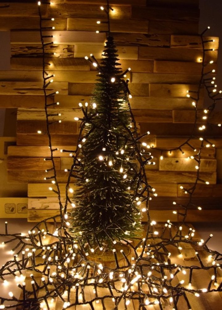 Discountershop Christmas lights outside - 10 meters 500 LED - EXTRA Warm White - Light cord Nano Copper wire - IP44 Plug with timer function - Christmas tree lighting - suitable for indoors and outdoors - LED Christmas lights Discountershop Christmas lights outside - 10 meters 500 LED - EXTRA Warm White - Light cord Nano Copper wire - IP44 Plug with timer function - Christmas tree lighting - suitable for indoors and outdoors - LED Christmas lights