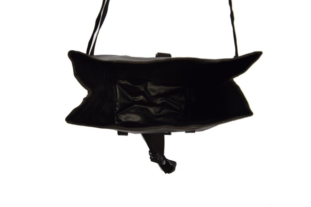 Bicky Bernard  Enkele Fietstas | Rugzak | Oersterk 100% Waterdicht | Fietstas, Schoudertas in 1 | 21 Liter Enkele fietstas 21 Litre - fietstas schoudertas - schoudertas fietstas - Fietstas enkel 21 Litre - Fietstas enkel zwart Bicky Bernard  Enkele Fietstas | Rugzak | Oersterk 100% Waterdicht | Fietstas, Schoudertas in 1 | 21 Liter Enkele fietstas 21 Litre - fietstas schoudertas - schoudertas fietstas - Fietstas enkel 21 Litre - Fietstas enkel zwart