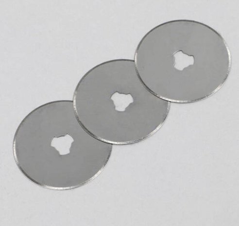 Discountershop Rolmes met 3 stuks Reservemes Rolmes 45 Mm Staal – Stofschaar – Stof Snijder Roller – Rolmes 45 mm – Comfort – Rolmes stof – Naaien – Naaiset – Rolmes Voor Stof – Rolmessen – Snijmes – Met veiligheidssluiting - RVS Discountershop Rolmes met 3 stuks Reservemes Rolmes 45 Mm Staal – Stofschaar – Stof Snijder Roller – Rolmes 45 mm – Comfort – Rolmes stof – Naaien – Naaiset – Rolmes Voor Stof – Rolmessen – Snijmes – Met veiligheidssluiting - RVS