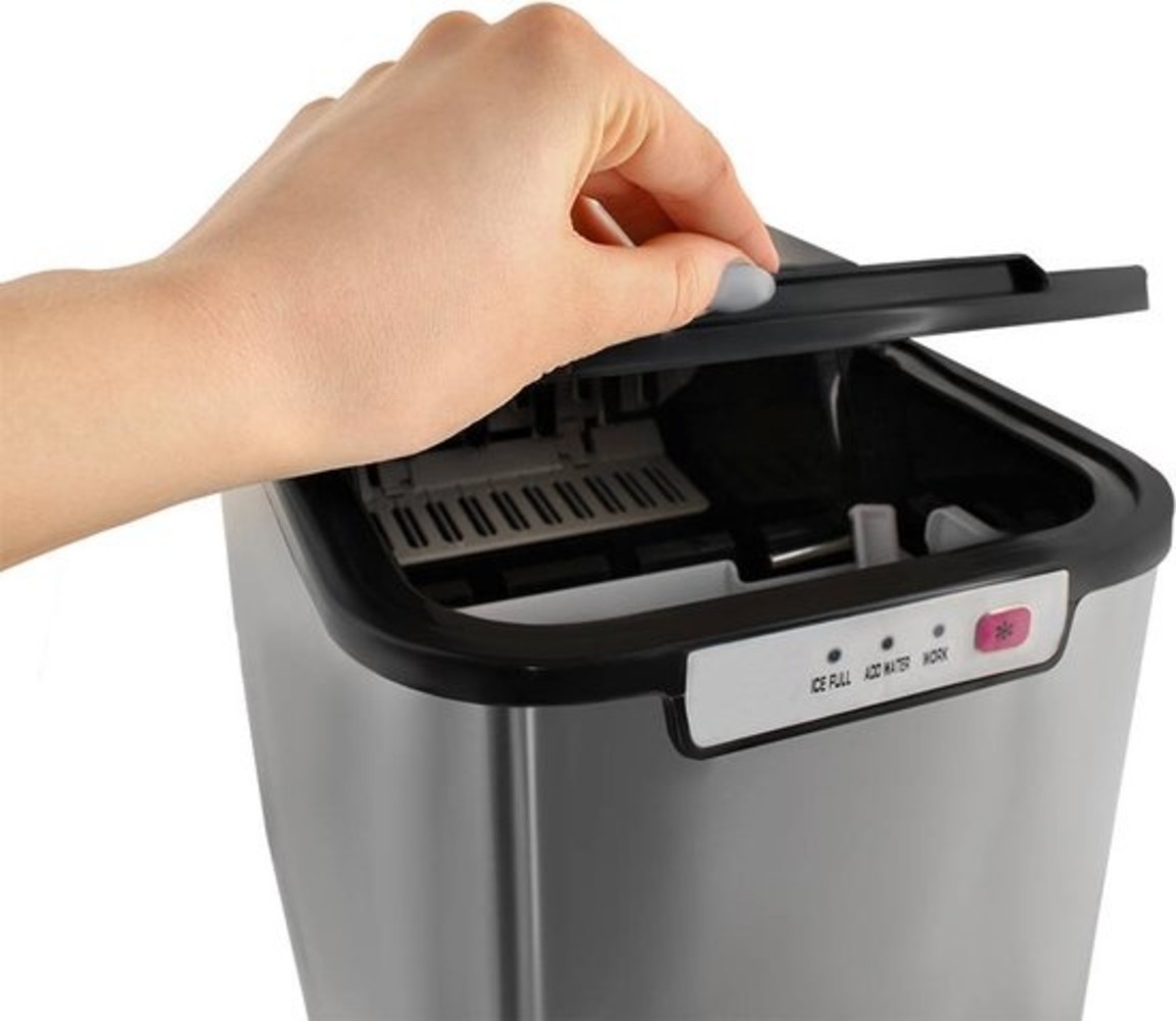 Discountershop Discountershop® IJsblokjesmachine - 2 Liter - 6-8 Min. - 12kg/24u - IJsblokmaker met IJsschep - Zilver Discountershop Discountershop® IJsblokjesmachine - 2 Liter - 6-8 Min. - 12kg/24u - IJsblokmaker met IJsschep - Zilver