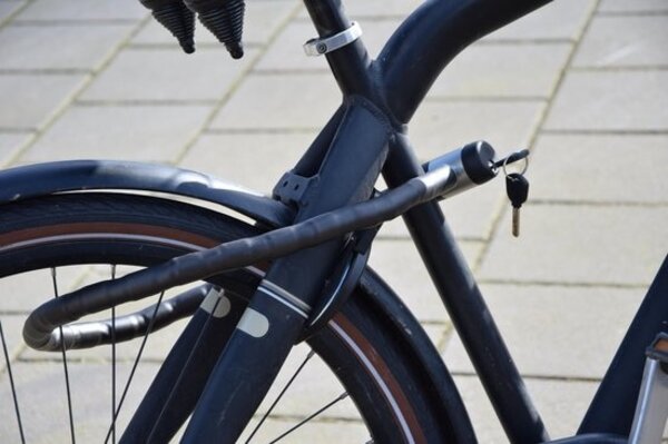 Merkloos Fietsslot Kabelslot 23 mm x 100 cm Merkloos Fietsslot Kabelslot 23 mm x 100 cm