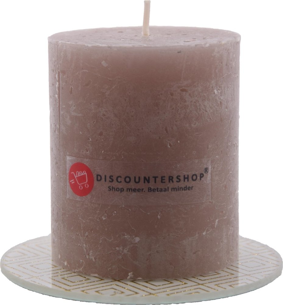 Discountershop Discountershop® | rustieke kaars Inclusief onderzetter| Stompkaars 8 x 7 cm| Taupe  - 30 branduren Discountershop Discountershop® | rustieke kaars Inclusief onderzetter| Stompkaars 8 x 7 cm| Taupe  - 30 branduren