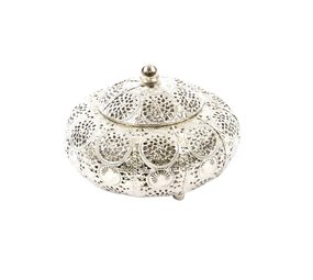 Discountershop Oriental Metal Jewelry Box silver round | Jewelery box | storage tin | Jewelery box | Jewelery box | Candle holder | Jewelery box metal 16X13CM Discountershop Oriental Metal Jewelry Box silver round | Jewelery box | storage tin | Jewelery box | Jewelery box | Candle holder | Jewelery box metal 16X13CM