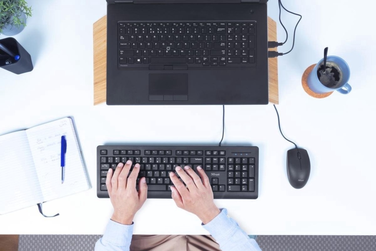 Trust Toetsenbord en Muis trust - QWERTY - Zwart Een simpel setje voor een goede basis