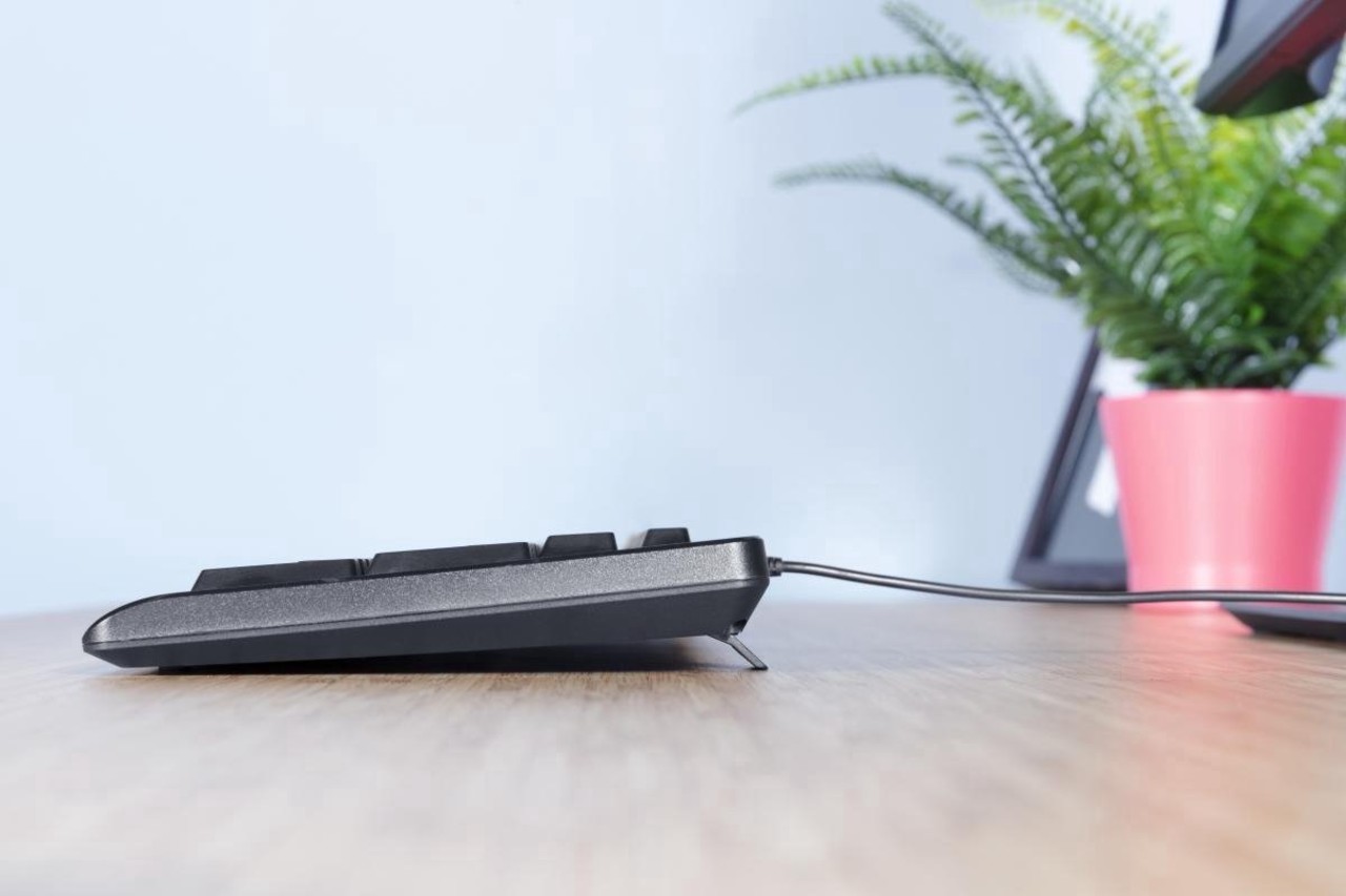 Trust Toetsenbord en Muis trust - QWERTY - Zwart Een simpel setje voor een goede basis