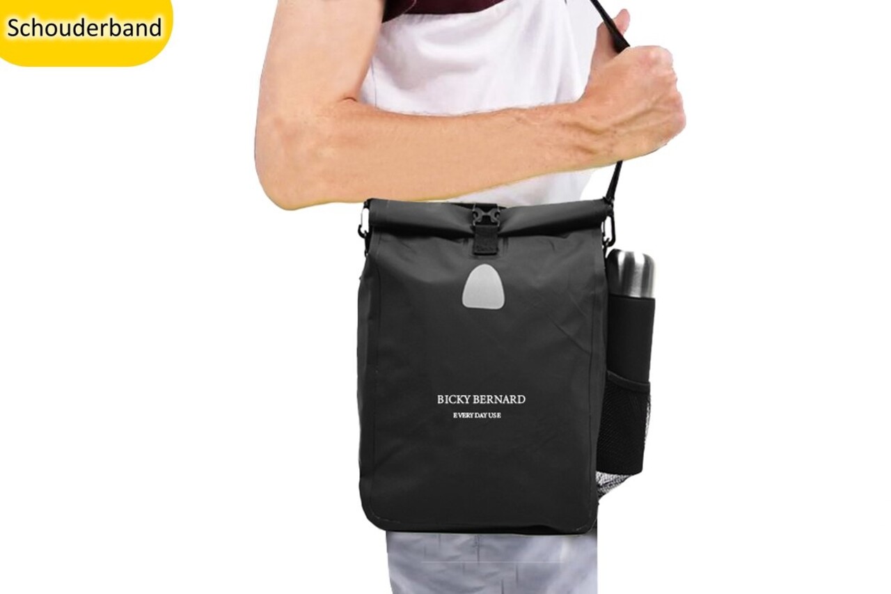 Merkloos Praktische Set van 2 Veelzijdige Enkele Fietstassen: Schoudertas in 1 | Sterk, Waterdicht en Ruime 42 Liter Capaciteit (21 liter per tas) | Met Tarpaulin Materiaal Merkloos Praktische Set van 2 Veelzijdige Enkele Fietstassen: Schoudertas in 1 | Sterk, Waterdicht en Ruime 42 Liter Capaciteit (21 liter per tas) | Met Tarpaulin Materiaal