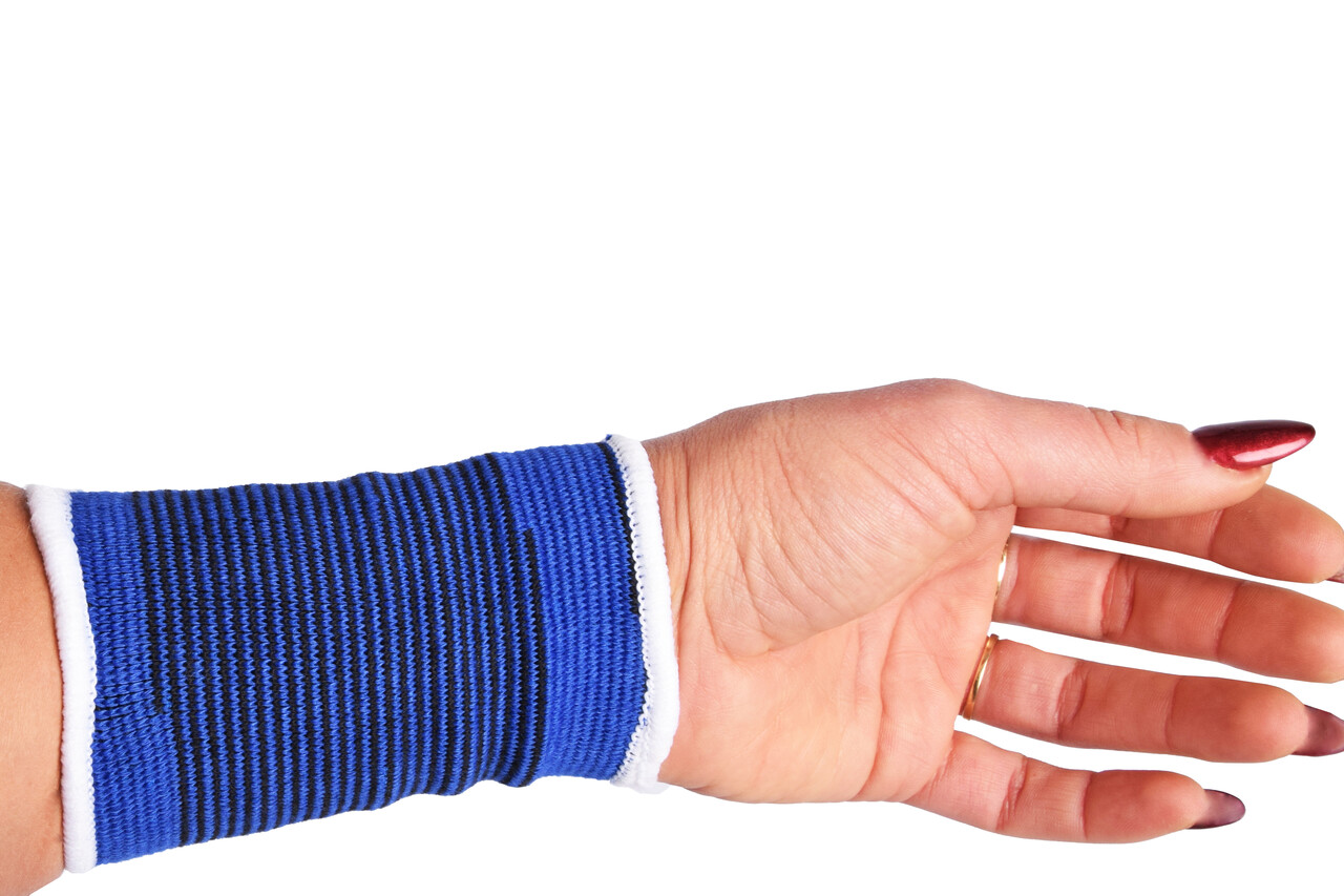 Merkloos Polsbrace in Blauw - Sterke Ondersteuning en Bescherming voor Gezonde Polsen - 13cmx7.5cm | Maat M Merkloos Polsbrace in Blauw - Sterke Ondersteuning en Bescherming voor Gezonde Polsen - 13cmx7.5cm | Maat M