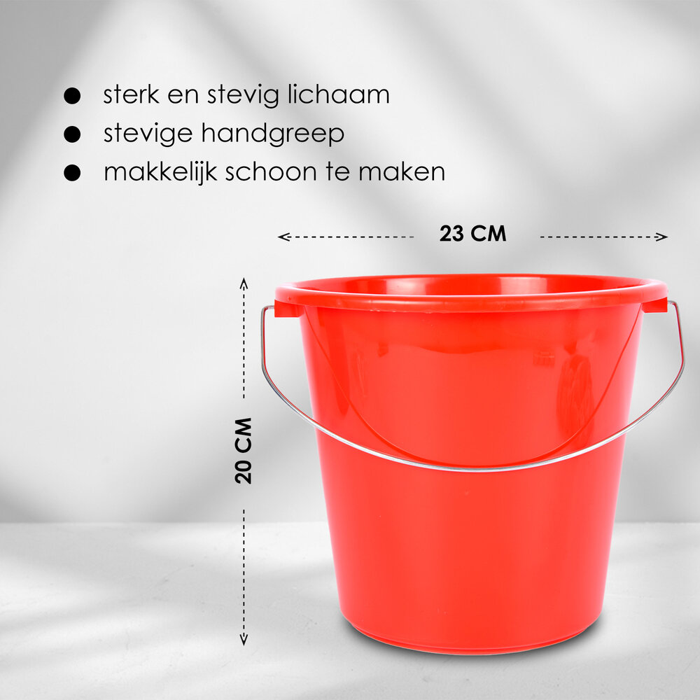 Discountershop Handige Bouwemmer Rood 5L Kunststof 20x23 cm met IJzeren Handgreep - Voor Thuis en Tuin Discountershop Handige Bouwemmer Rood 5L Kunststof 20x23 cm met IJzeren Handgreep - Voor Thuis en Tuin