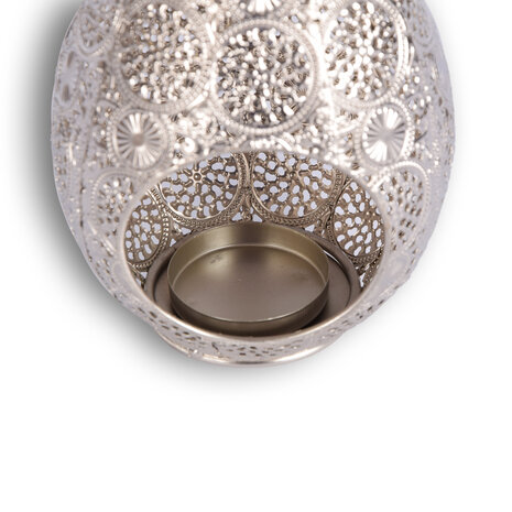 Discountershop Waxinelichthouders | Kaarsenhouders | Metalen | Kandelaar | zilverige | Theelichthouder | Lantaarn | 22cm*17.5cm Discountershop Waxinelichthouders | Kaarsenhouders | Metalen | Kandelaar | zilverige | Theelichthouder | Lantaarn | 22cm*17.5cm