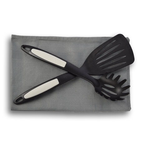 Discountershop Spatel | Bakspatel | Nylon | 60g | Zwart | Keukenspatel | hittebestendig | Anti-aanbak | Keukengerei | 35.5cm*9cm Discountershop Spatel | Bakspatel | Nylon | 60g | Zwart | Keukenspatel | hittebestendig | Anti-aanbak | Keukengerei | 35.5cm*9cm