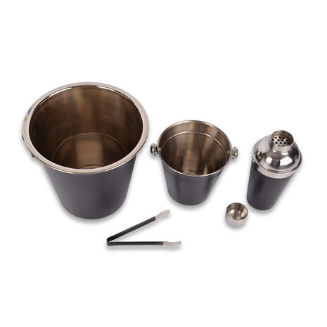 Discountershop Exclusieve Premium Zwarte Cocktailset | 4-Delige | Inclusief Stijlvolle Cocktailshaker Elegante IJsemmer met IJstang & Luxe Flessenkoeler | Ideaal Geschenk voor Cocktail Liefhebbers Discountershop Exclusieve Premium Zwarte Cocktailset | 4-Delige | Inclusief Stijlvolle Cocktailshaker Elegante IJsemmer met IJstang & Luxe Flessenkoeler | Ideaal Geschenk voor Cocktail Liefhebbers