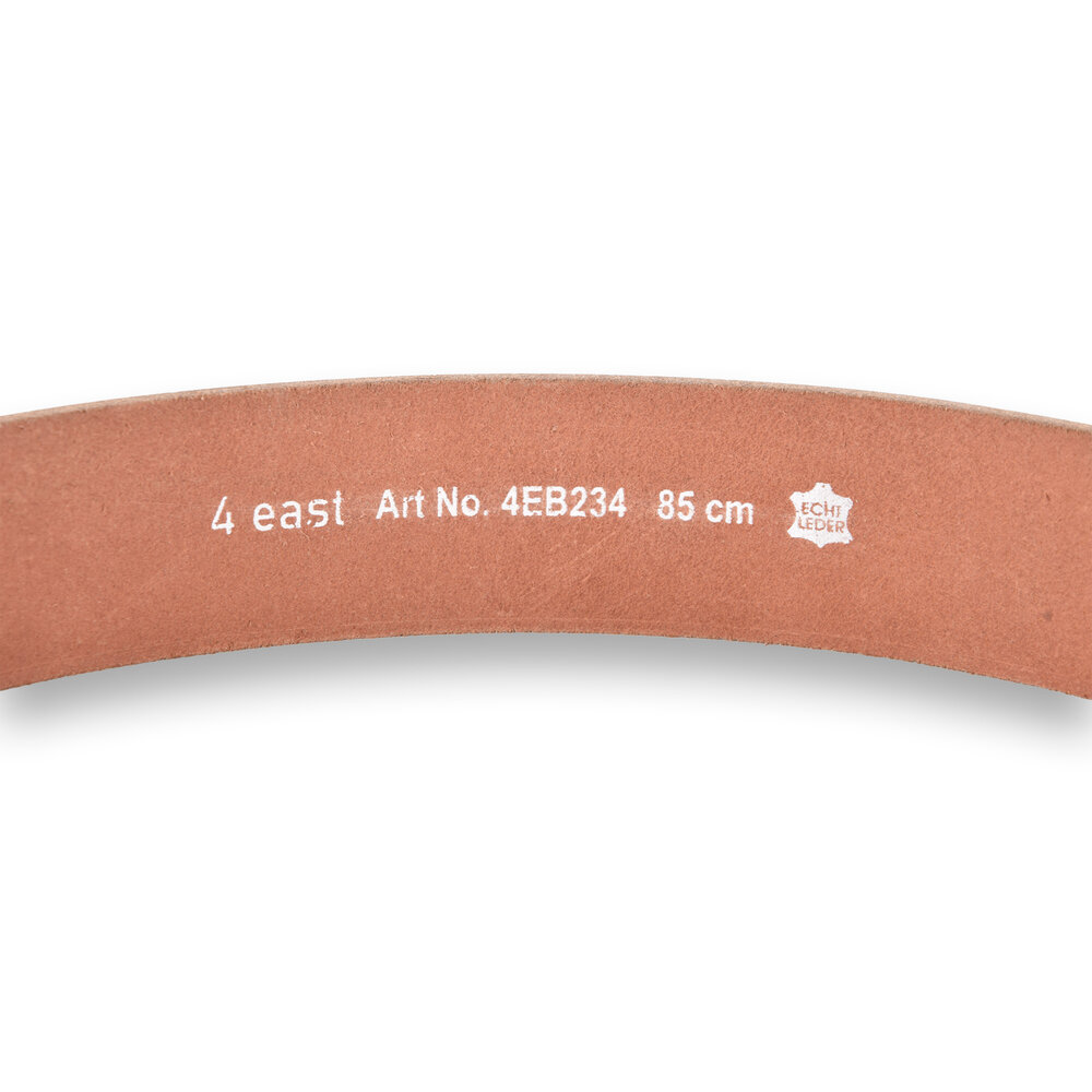 4 East 4East Unisex 100% Echt buffelleer Riem - tan  Broekriem - Maat 85 - Verstelbaar - 5 Gaten - Totale Lengte 101cm - Voor Dames en Heren - 4cm Breedte Broekriem 4 East 4East Unisex 100% Echt buffelleer Riem - tan  Broekriem - Maat 85 - Verstelbaar - 5 Gaten - Totale Lengte 101cm - Voor Dames en Heren - 4cm Breedte Broekriem