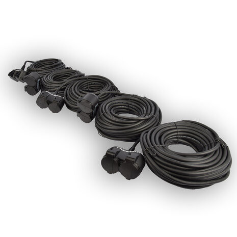 Discountershop 5x Robust Rubber Extension Cable with 2 sockets – cable - 3G1.5MM² - Black - Max 3500 Watt, 20m Cable length - IP44 - water resistant - 230V Discountershop 5x Robust Rubber Extension Cable with 2 sockets – cable - 3G1.5MM² - Black - Max 3500 Watt, 20m Cable length - IP44 - water resistant - 230V