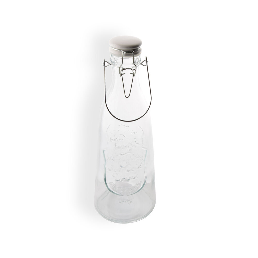 Discountershop Elegant Glass Carafe and Drinking Glass Set: 2 Carafes of 1 Liter and 8 Glasses of 250ml Discountershop Elegant Glass Carafe and Drinking Glass Set: 2 Carafes of 1 Liter and 8 Glasses of 250ml
