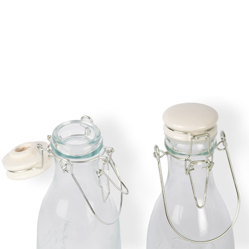 Discountershop Elegant Glass Carafe and Drinking Glass Set: 2 Carafes of 1 Liter and 8 Glasses of 250ml Discountershop Elegant Glass Carafe and Drinking Glass Set: 2 Carafes of 1 Liter and 8 Glasses of 250ml