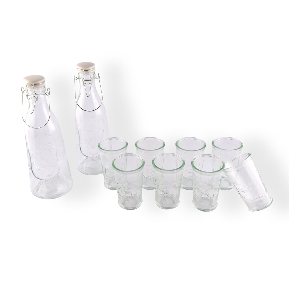 Discountershop Elegant Glass Carafe and Drinking Glass Set: 2 Carafes of 1 Liter and 8 Glasses of 250ml Discountershop Elegant Glass Carafe and Drinking Glass Set: 2 Carafes of 1 Liter and 8 Glasses of 250ml