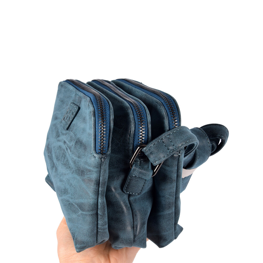 Bicky Bernard Navy Crossbody Bag with Handy Credit Card Holder - Bicky Bernard - 19.5x13x15.5cm - Lightweight - Includes 6 Compartments, 7 Credit Card Pockets and 1 Zipper Bicky Bernard Navy Crossbody Bag with Handy Credit Card Holder - Bicky Bernard - 19.5x13x15.5cm - Lightweight - Includes 6 Compartments, 7 Credit Card Pockets and 1 Zipper