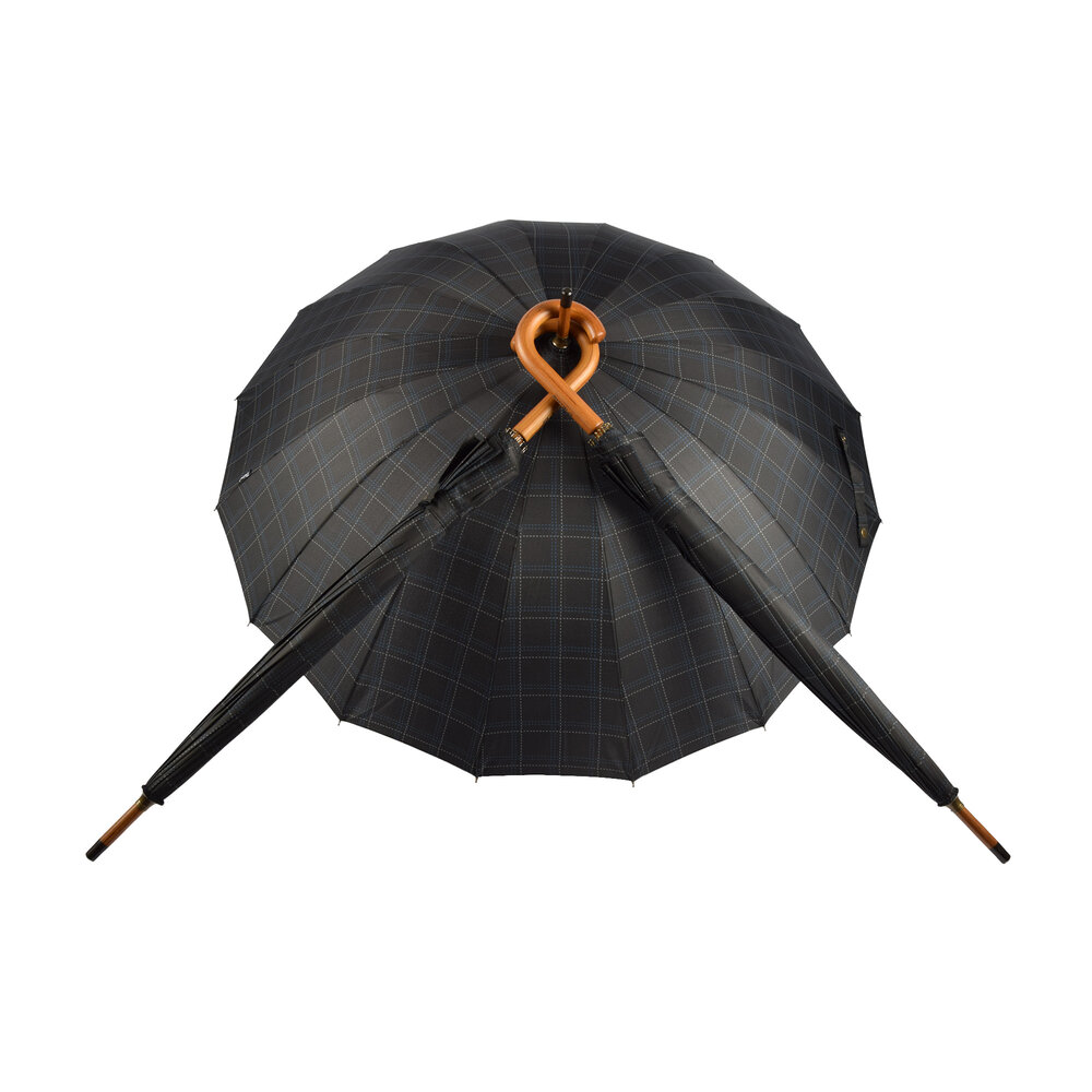 Discountershop Voel je zelfverzekerd met deze 3x Zwarte en Blauwe Stormparaplu's (102cm): Duurzaam, Opvouwbaar & Perfect voor Volwassenen. Discountershop Voel je zelfverzekerd met deze 3x Zwarte en Blauwe Stormparaplu's (102cm): Duurzaam, Opvouwbaar & Perfect voor Volwassenen.