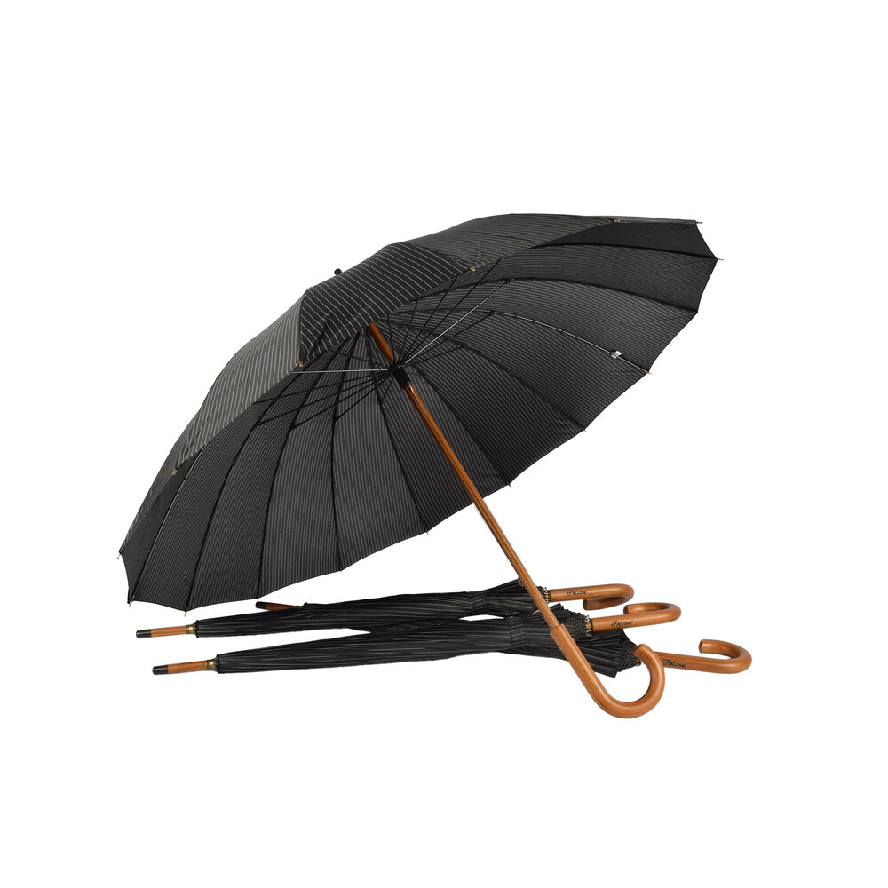 Discountershop Kwalitatieve Set Van 4 Zwart-witte Stormparaplu's (102Cm) - Stijlvol & Betrouwbaar - Geschikt Voor Volwassenen Discountershop Kwalitatieve Set Van 4 Zwart-witte Stormparaplu's (102Cm) - Stijlvol & Betrouwbaar - Geschikt Voor Volwassenen