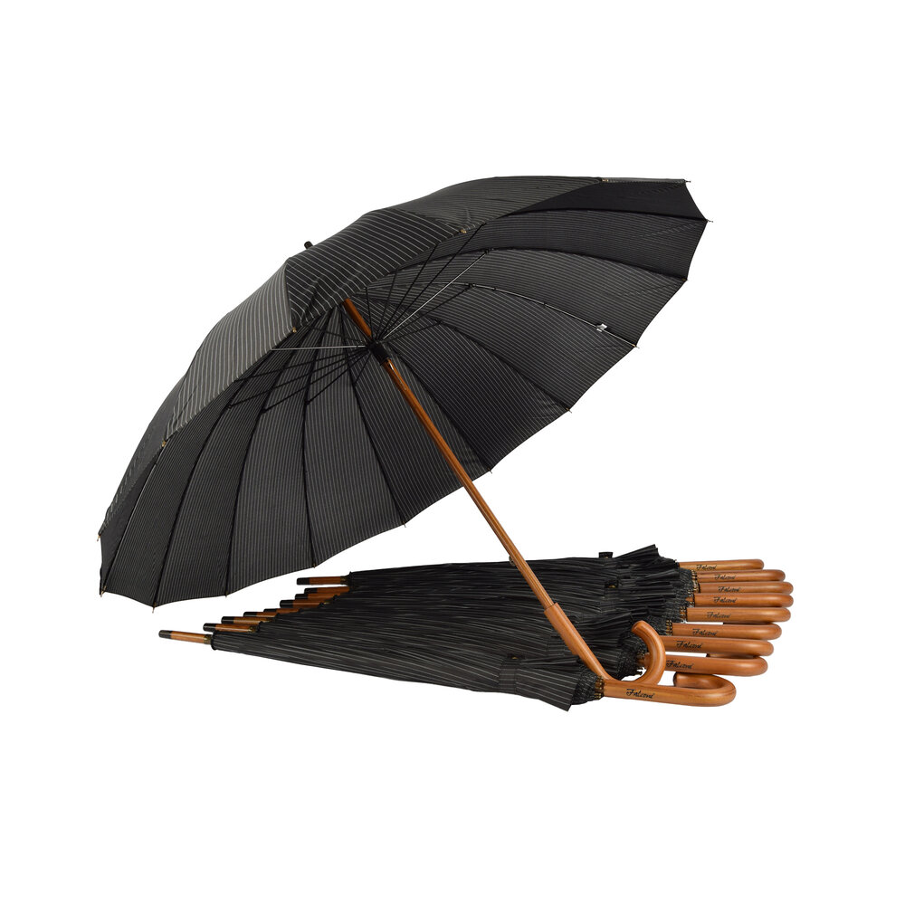 Discountershop 10x Sturdy Umbrellas for Maximum Protection - Black with White Stripes - With Wooden Handle - 102cm Diameter Discountershop 10x Sturdy Umbrellas for Maximum Protection - Black with White Stripes - With Wooden Handle - 102cm Diameter