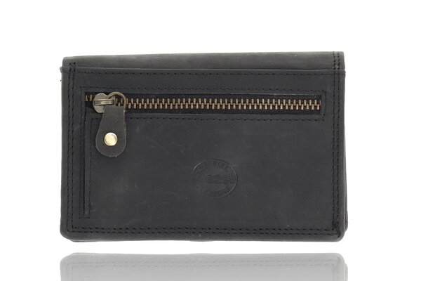 4 East RFID Wallet | Buffalo leather | 14 Passes | Coin compartment | Press studs | Buffalo leather | Money Exchange | 8.5x12.5x3cm 4 East RFID Wallet | Buffalo leather | 14 Passes | Coin compartment | Press studs | Buffalo leather | Money Exchange | 8.5x12.5x3cm