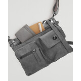 Bicky Bernard  Bicky Bernard Dames Schoudertas - Crossbodytas Grijs - Platte Tas met Meerdere Ritssluitingen - Afneembare Schouderriem - 5 Vakken - 21,5 cm Hoog x 27 cm Breed x 4 cm Diep - Kunstleer Bicky Bernard  Bicky Bernard Dames Schoudertas - Crossbodytas Grijs - Platte Tas met Meerdere Ritssluitingen - Afneembare Schouderriem - 5 Vakken - 21,5 cm Hoog x 27 cm Breed x 4 cm Diep - Kunstleer