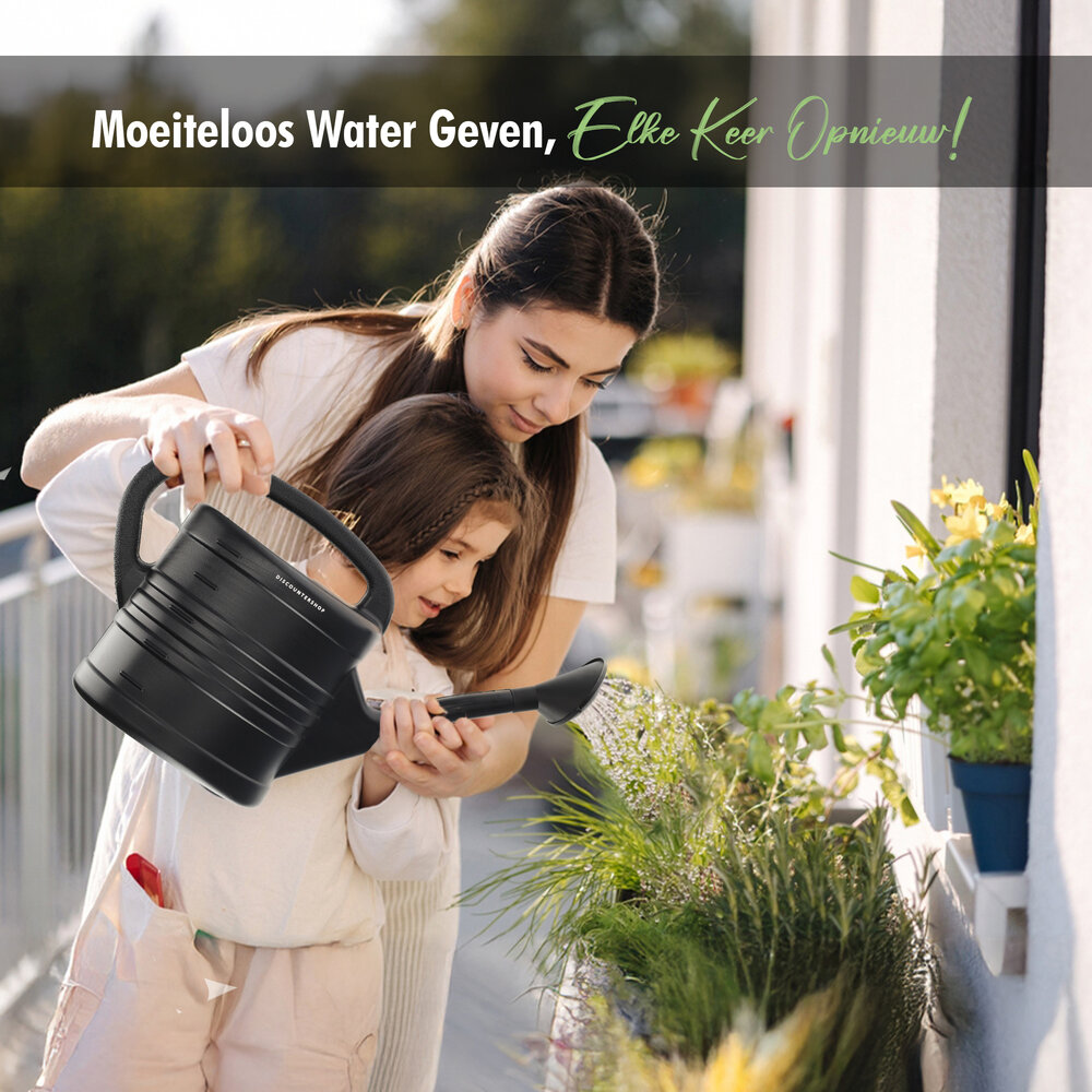 Merkloos Watering can with spray head black 10 liters - Plant watering - Garden articles/gardening - Vegetable garden/black garden/herb garden care Merkloos Watering can with spray head black 10 liters - Plant watering - Garden articles/gardening - Vegetable garden/black garden/herb garden care