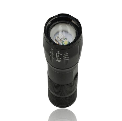 Discountershop Military Flashlight 2000 Lumens – Waterproof LED Flashlight with UV – 300m Range – 3 Modes – Tactical Flashlight on Batteries – Best Flashlight for Outdoor, Camping & Emergencies