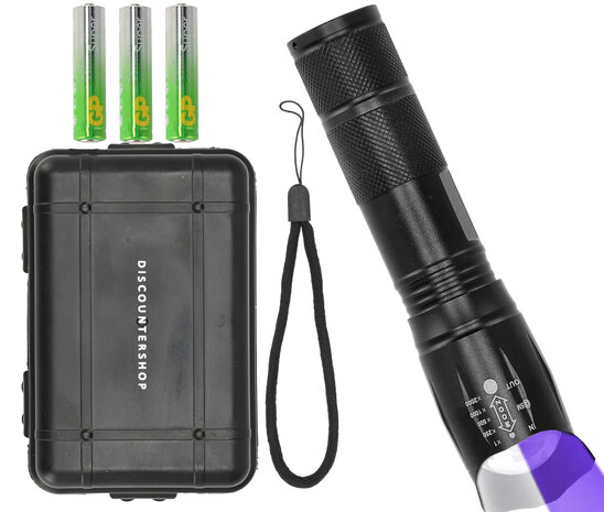 Discountershop Military Flashlight 2000 Lumens – Waterproof LED Flashlight with UV – 300m Range – 3 Modes – Tactical Flashlight on Batteries – Best Flashlight for Outdoor, Camping & Emergencies